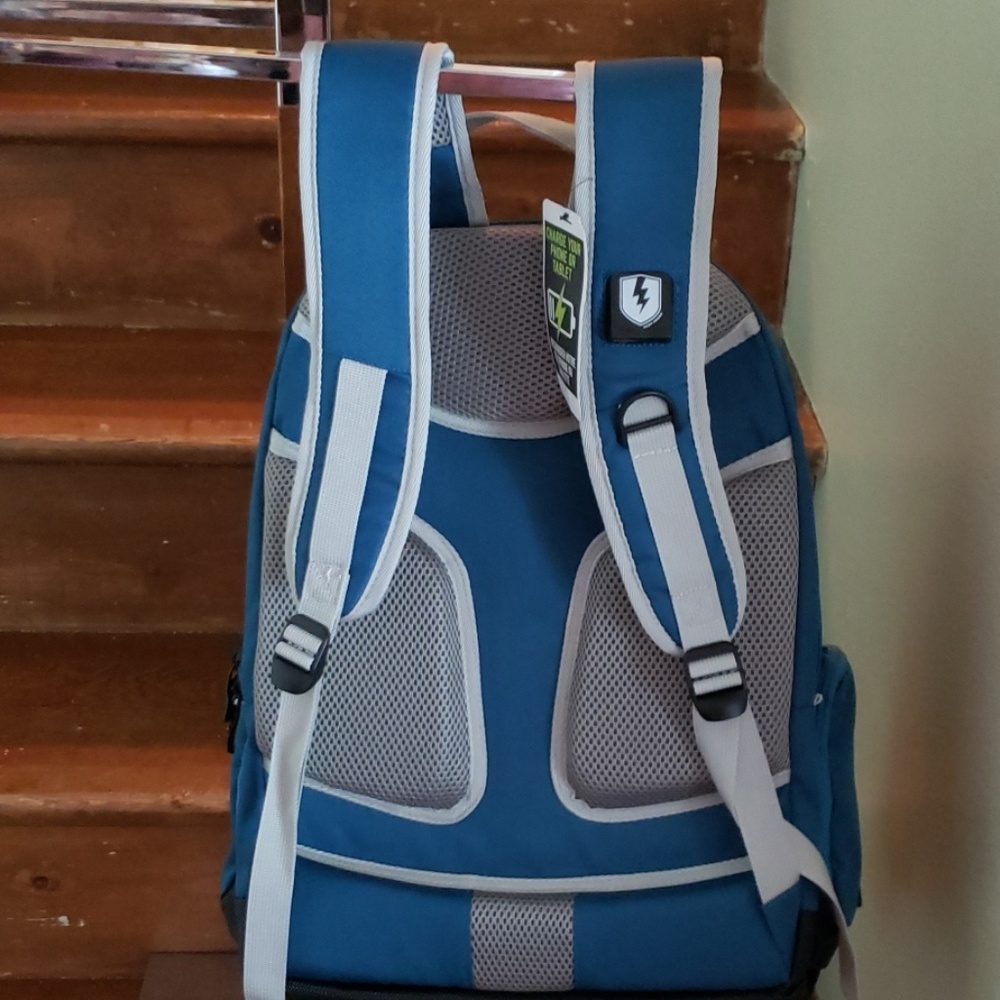 Cargo Backpack with Battery - Picture 3 of 6